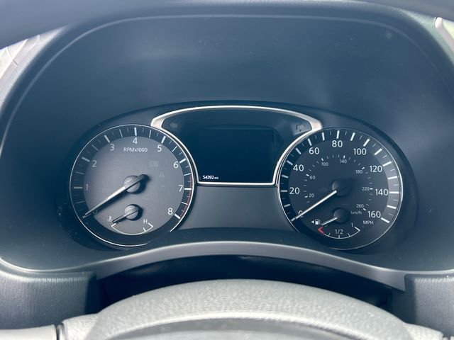Used 2020 Nissan Pathfinder S AWD/4WD image 17