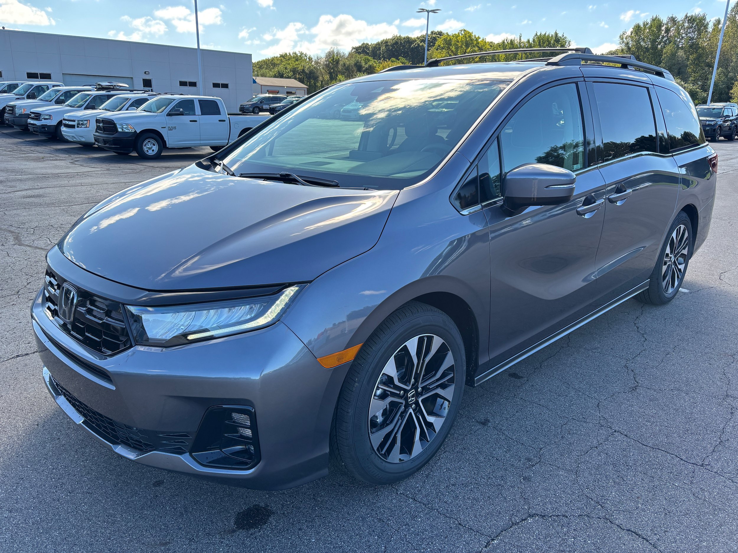 New 2026 Honda Odyssey Elite image 4