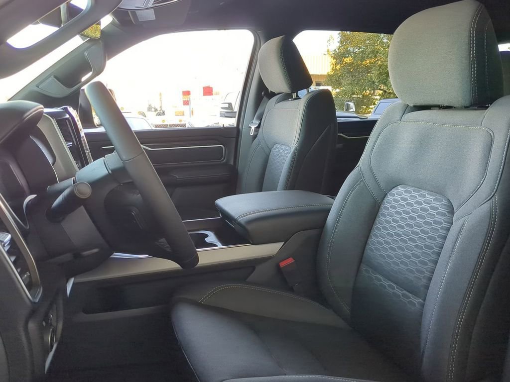 New 2026 RAM 1500 Big Horn AWD/4WD image 6