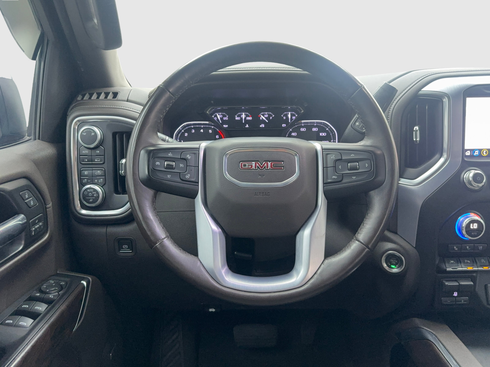Used 2019 GMC Sierra 1500 SLT w/ SLT Premium Plus Package AWD/4WD image 41