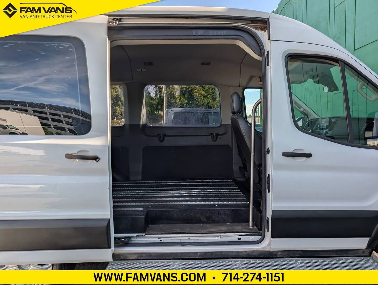 Used 2020 Ford Transit 150 XL image 17