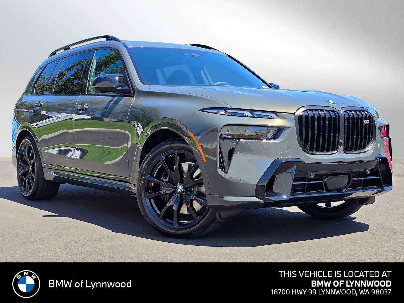 New 2026 BMW X7 M60i image 1