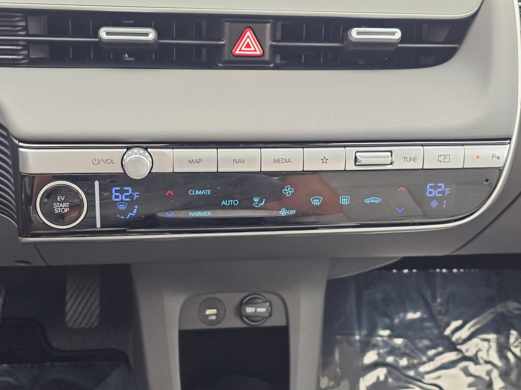 Used 2023 Hyundai Ioniq 5 Limited AWD/4WD image 17