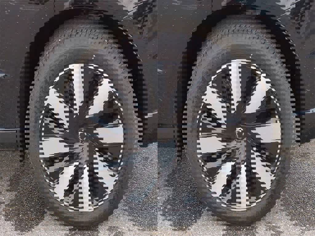 New 2025 Volvo EX90 Ultra image 13