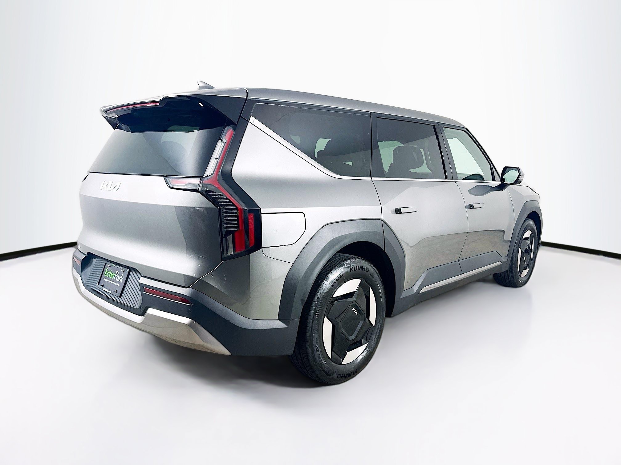 Used 2024 Kia EV9 Light RWD image 9