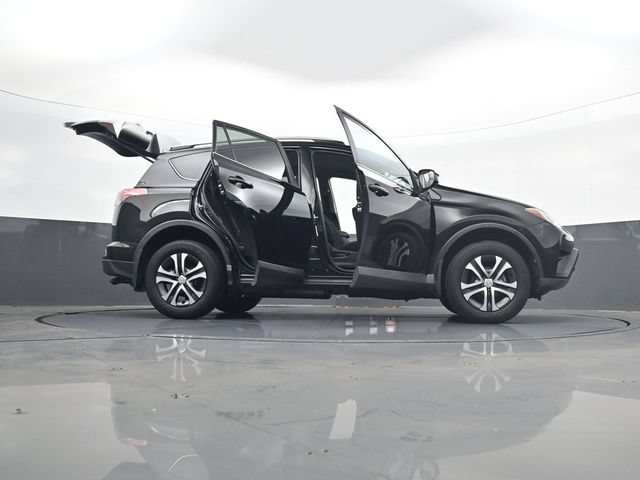 Used 2016 Toyota RAV4 LE AWD/4WD image 33