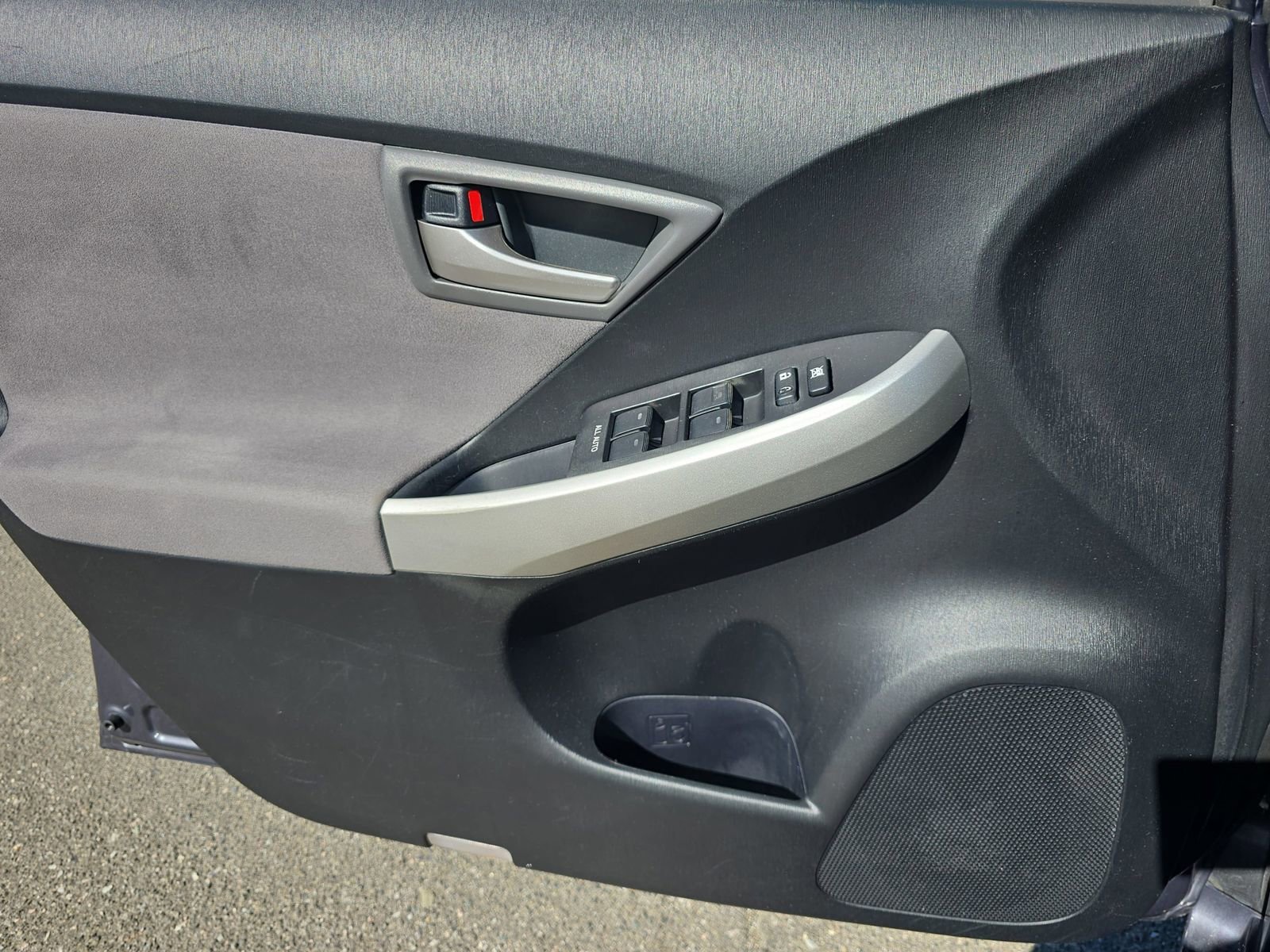 Used 2015 Toyota Prius Two FWD image 29