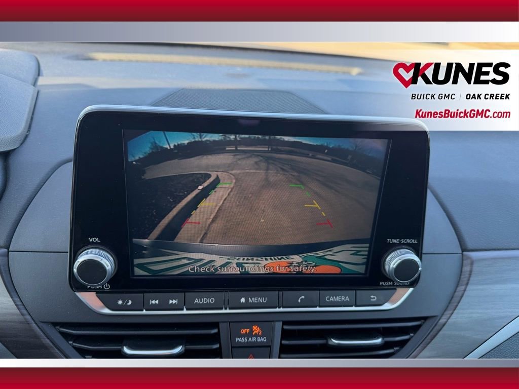 Used 2025 Nissan Altima 2.5 SV image 23