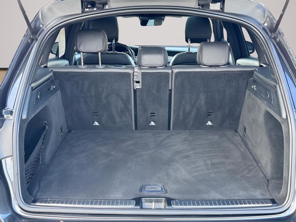 Used 2021 Mercedes-Benz GLC 300 4MATIC image 21