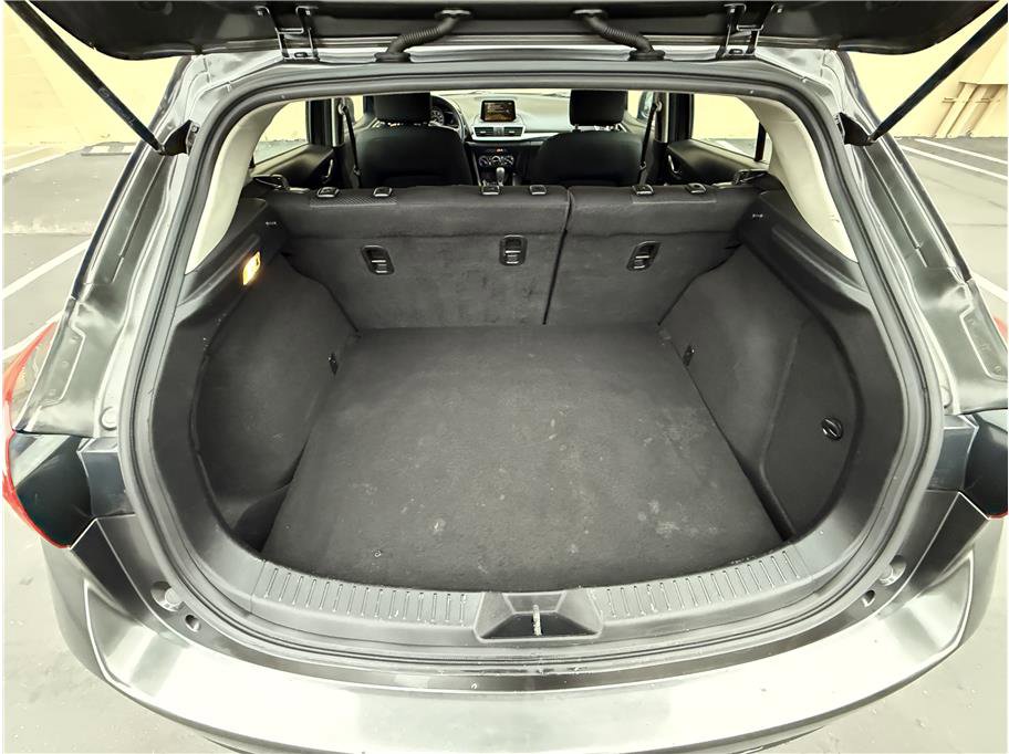 Used 2017 MAZDA MAZDA3 Sport image 21