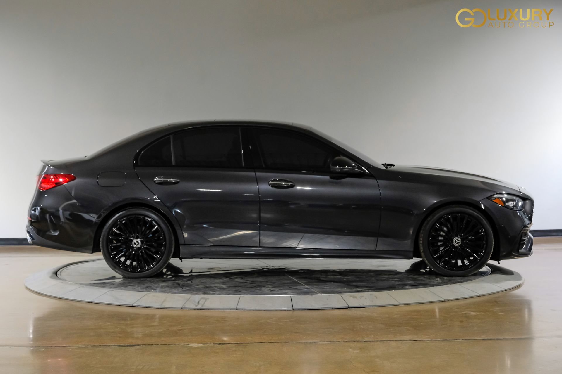 Used 2024 Mercedes-Benz C 300 Sedan w/ Pinnacle Trim Package image 9
