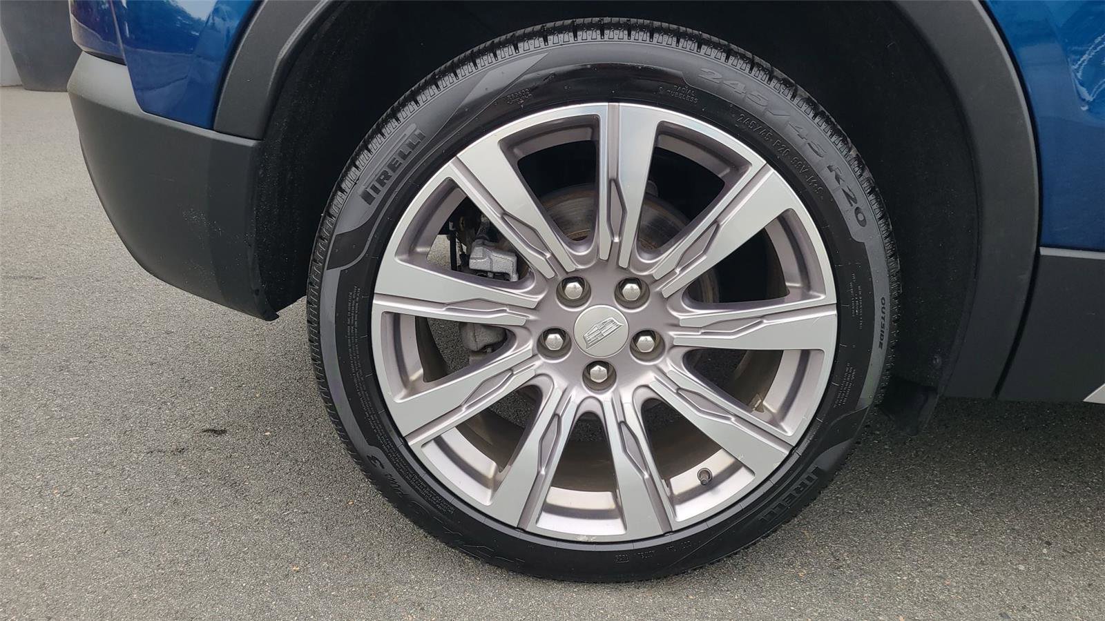 Used 2019 Cadillac XT4 Premium Luxury AWD/4WD image 11