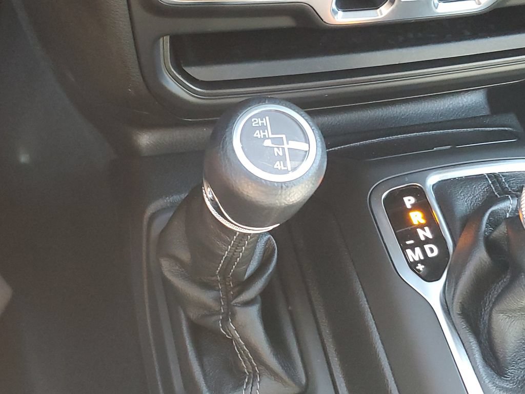 Used 2026 Jeep Wrangler Unlimited Sport AWD/4WD image 28