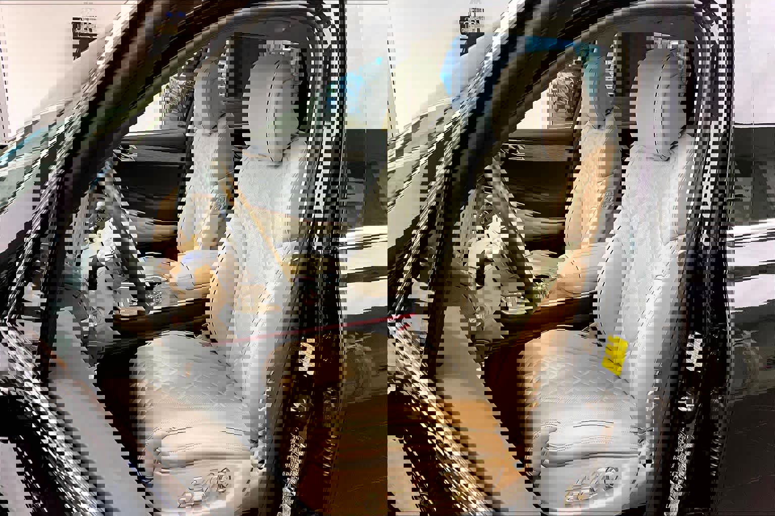 Used 2025 Genesis GV80 3.5T Prestige image 8