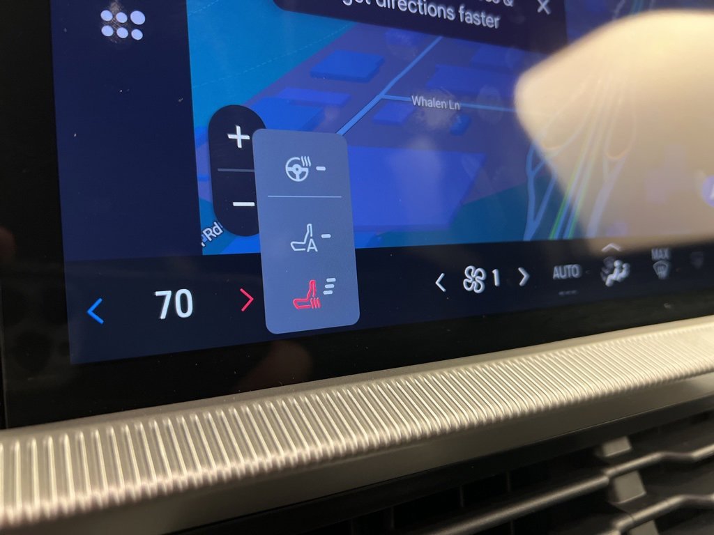 Certified 2025 Ford Explorer ST-Line image 14