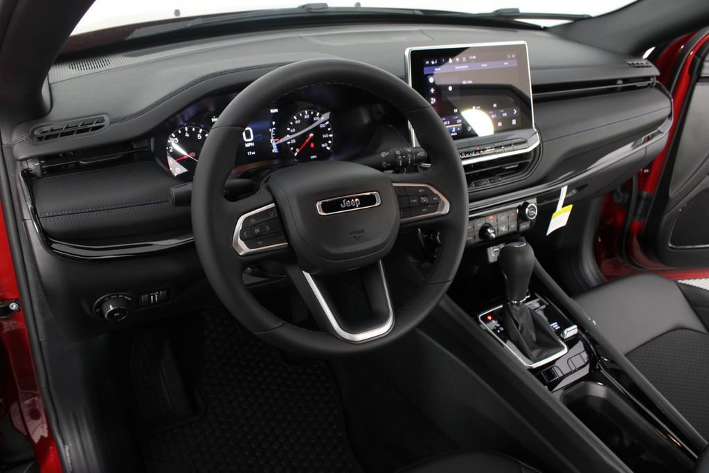 New 2026 Jeep Compass Latitude AWD/4WD image 8