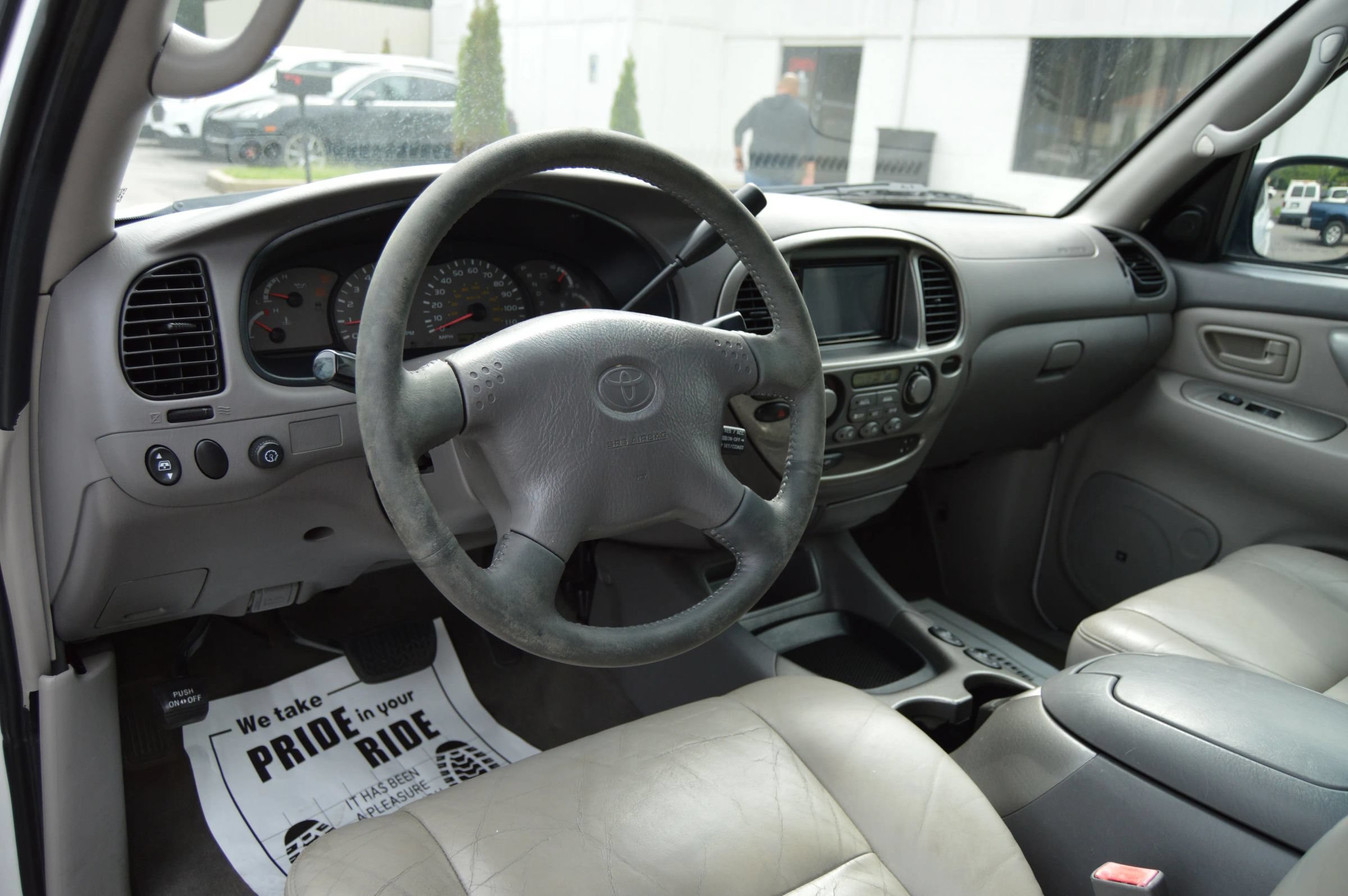 Used 2002 Toyota Sequoia Limited RWD image 8