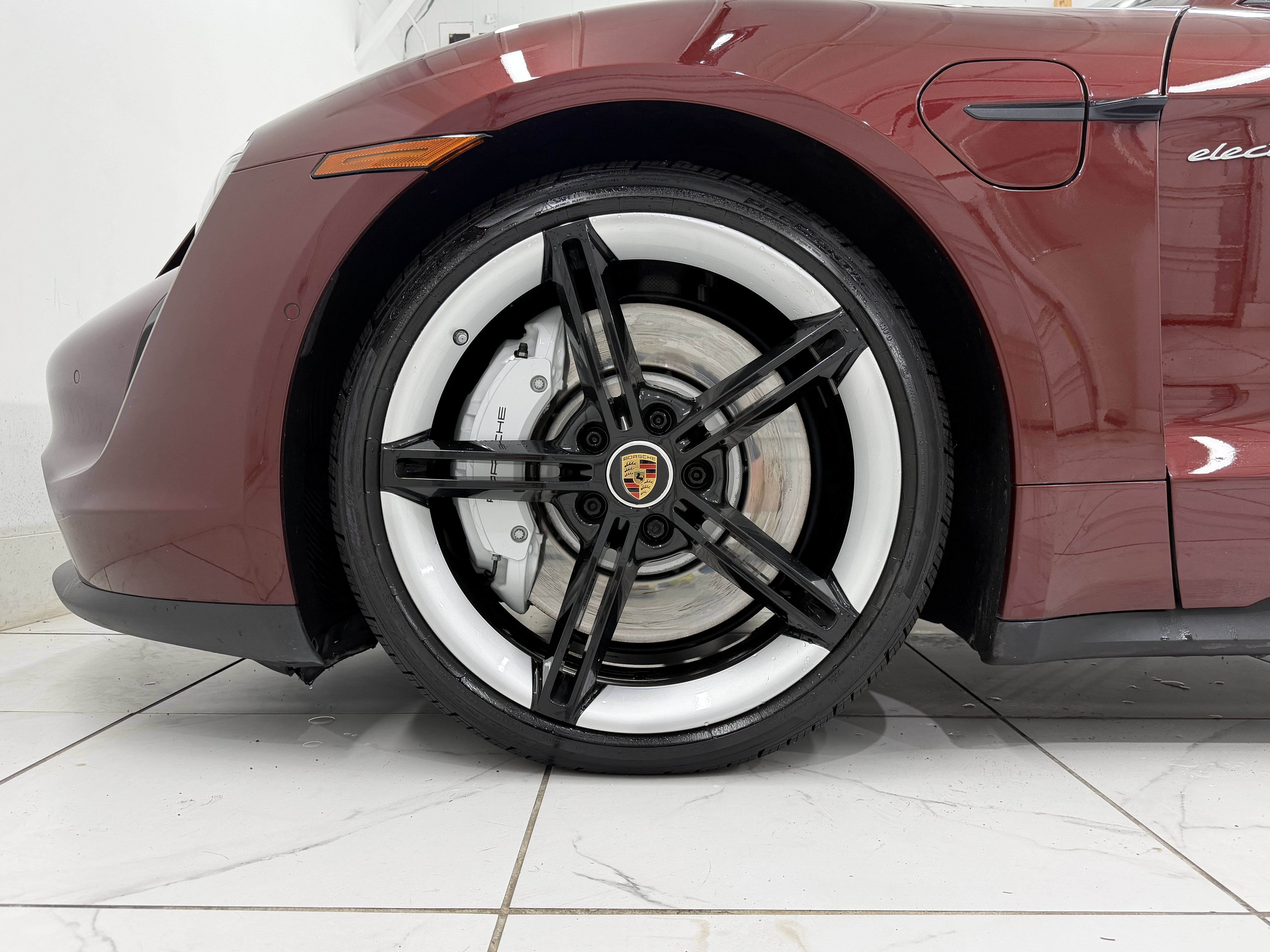 Certified 2022 Porsche Taycan 4S AWD/4WD image 16