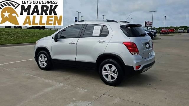 Used 2022 Chevrolet Trax LT w/ Driver Confidence Package AWD/4WD image 6