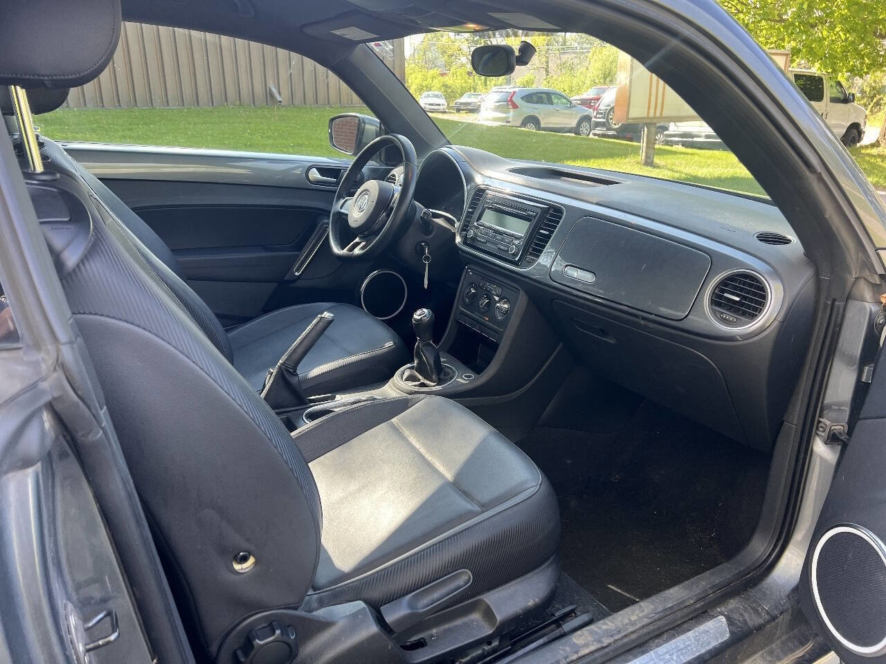 Used 2012 Volkswagen Beetle 2.5 FWD image 9