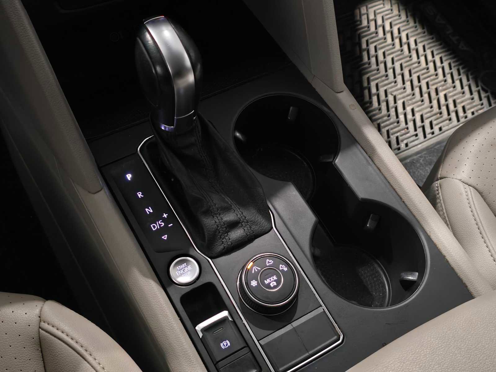 Used 2018 Volkswagen Atlas SE image 30