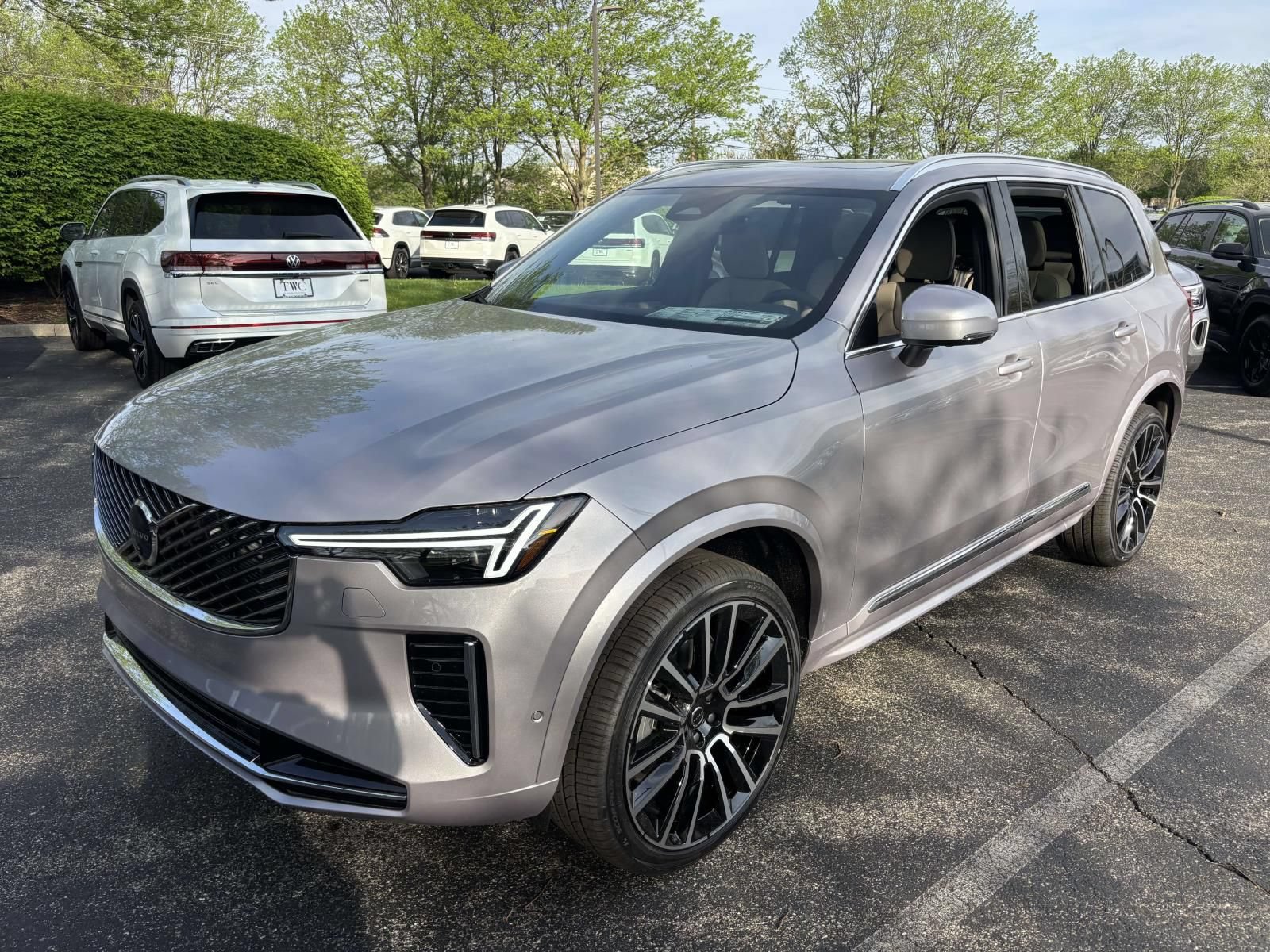 New 2026 Volvo XC90 B6 Plus w/ Protection Package Premier AWD/4WD image 1