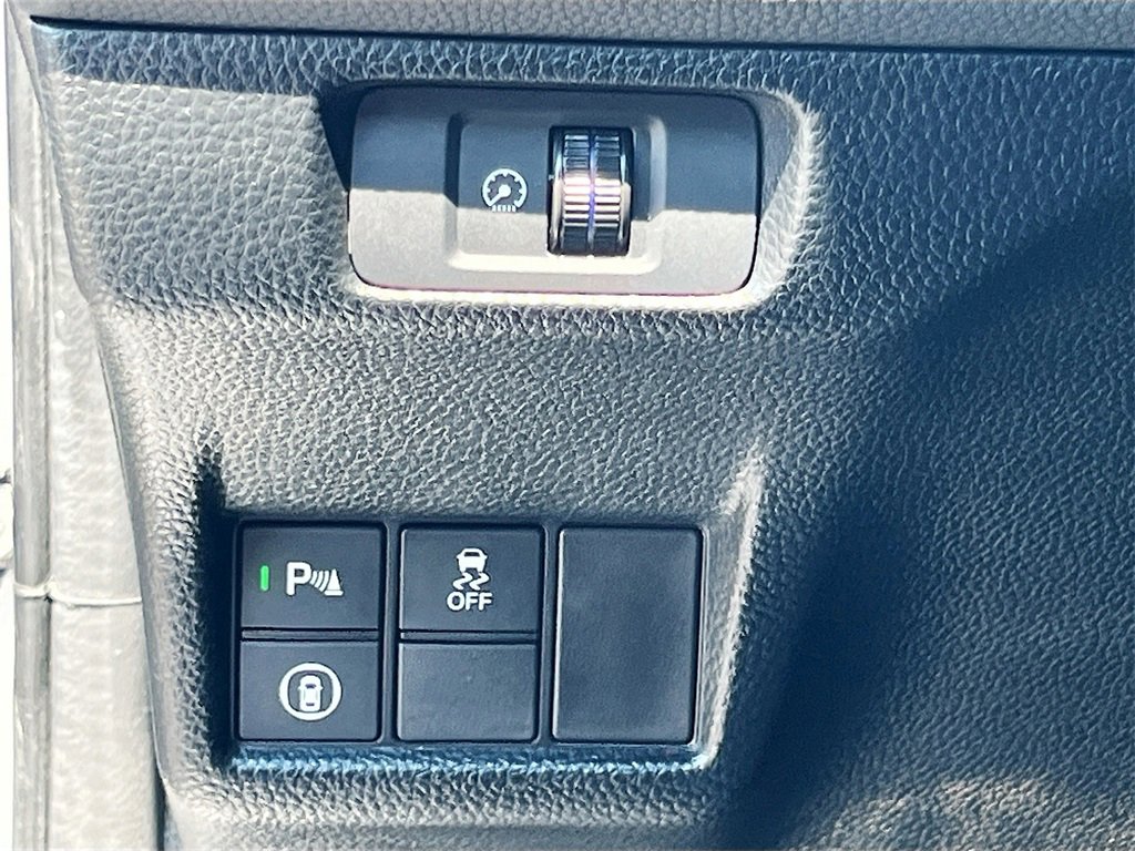 Used 2023 Honda Civic Touring image 10