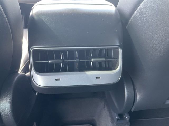 Used 2023 Tesla Model Y Long Range image 22