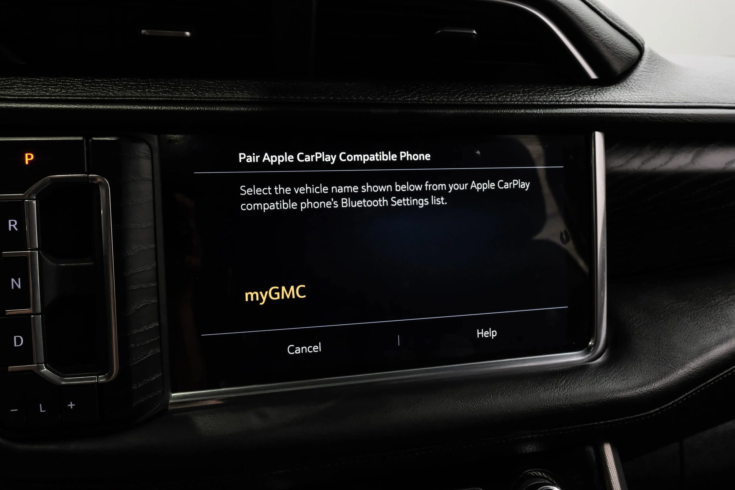 Used 2021 GMC Yukon Denali w/ Denali Premium Package image 39
