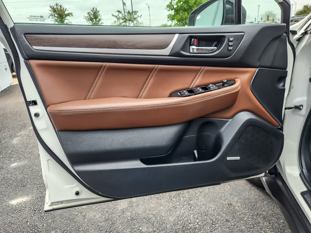Used 2019 Subaru Outback 2.5i Touring w/ Popular Package #3A AWD/4WD image 17