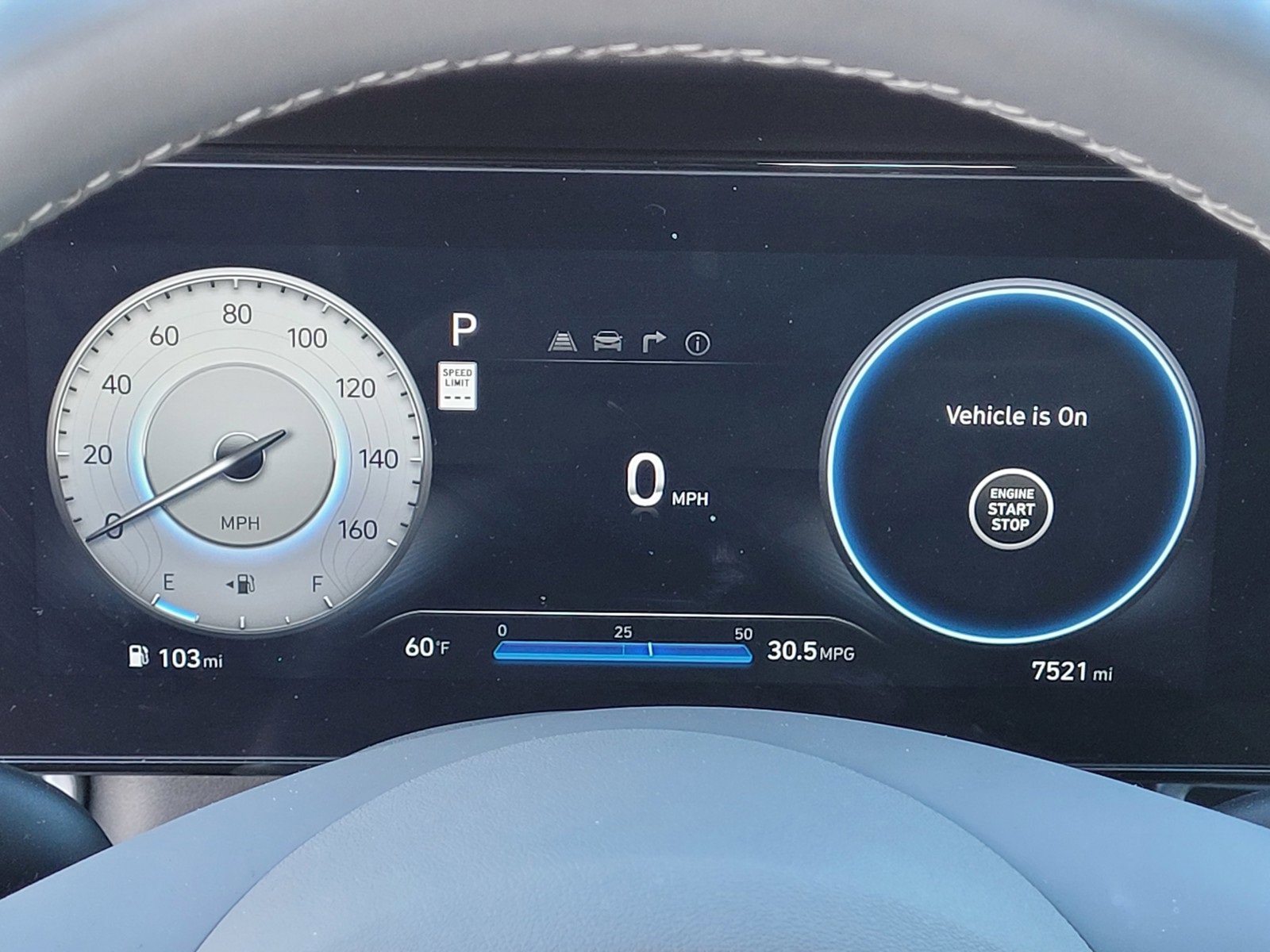 Certified 2025 Hyundai Elantra SEL image 29