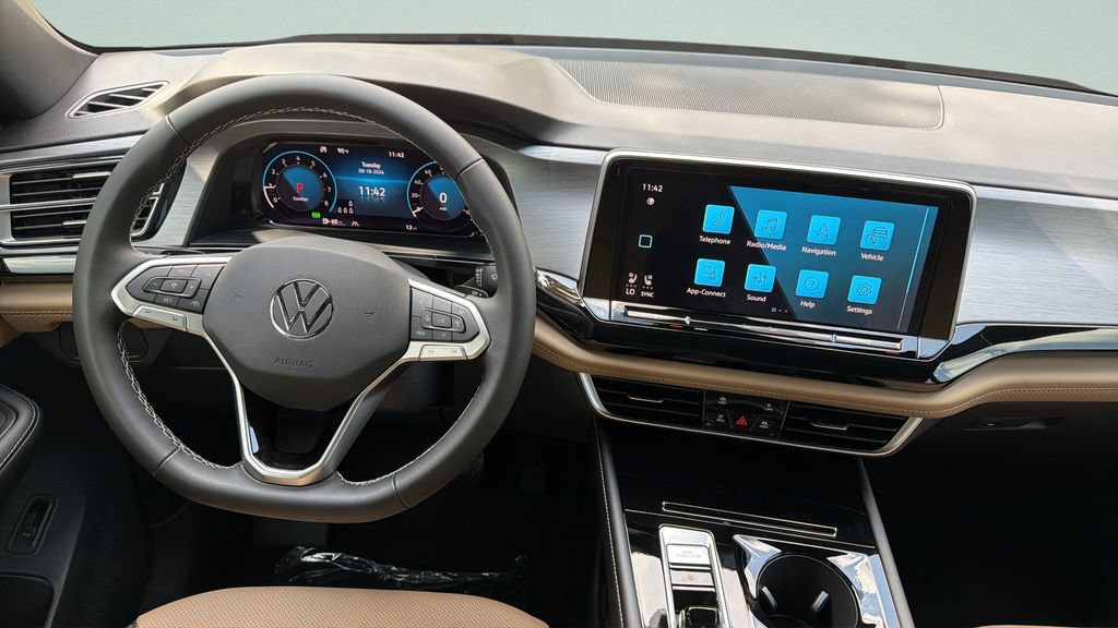 New 2026 Volkswagen Atlas Cross Sport SE FWD image 18