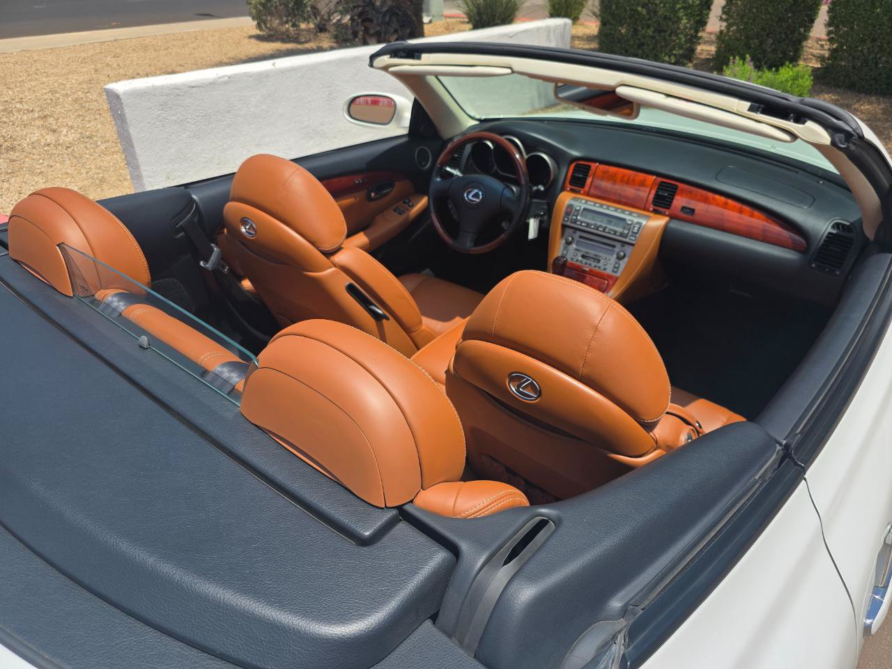 Used 2004 Lexus SC 430 Convertible RWD image 37