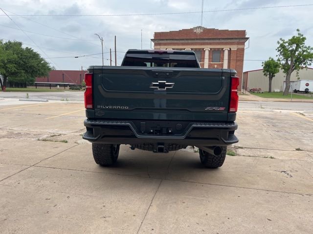 New 2026 Chevrolet Silverado 2500 ZR2 AWD/4WD image 4