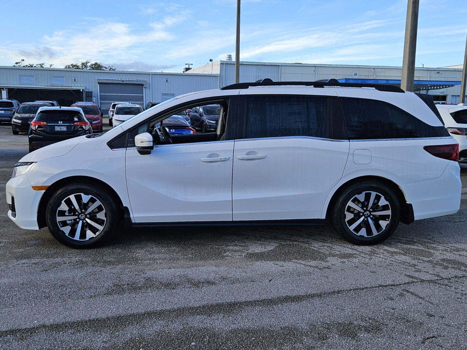 New 2026 Honda Odyssey EX-L image 9