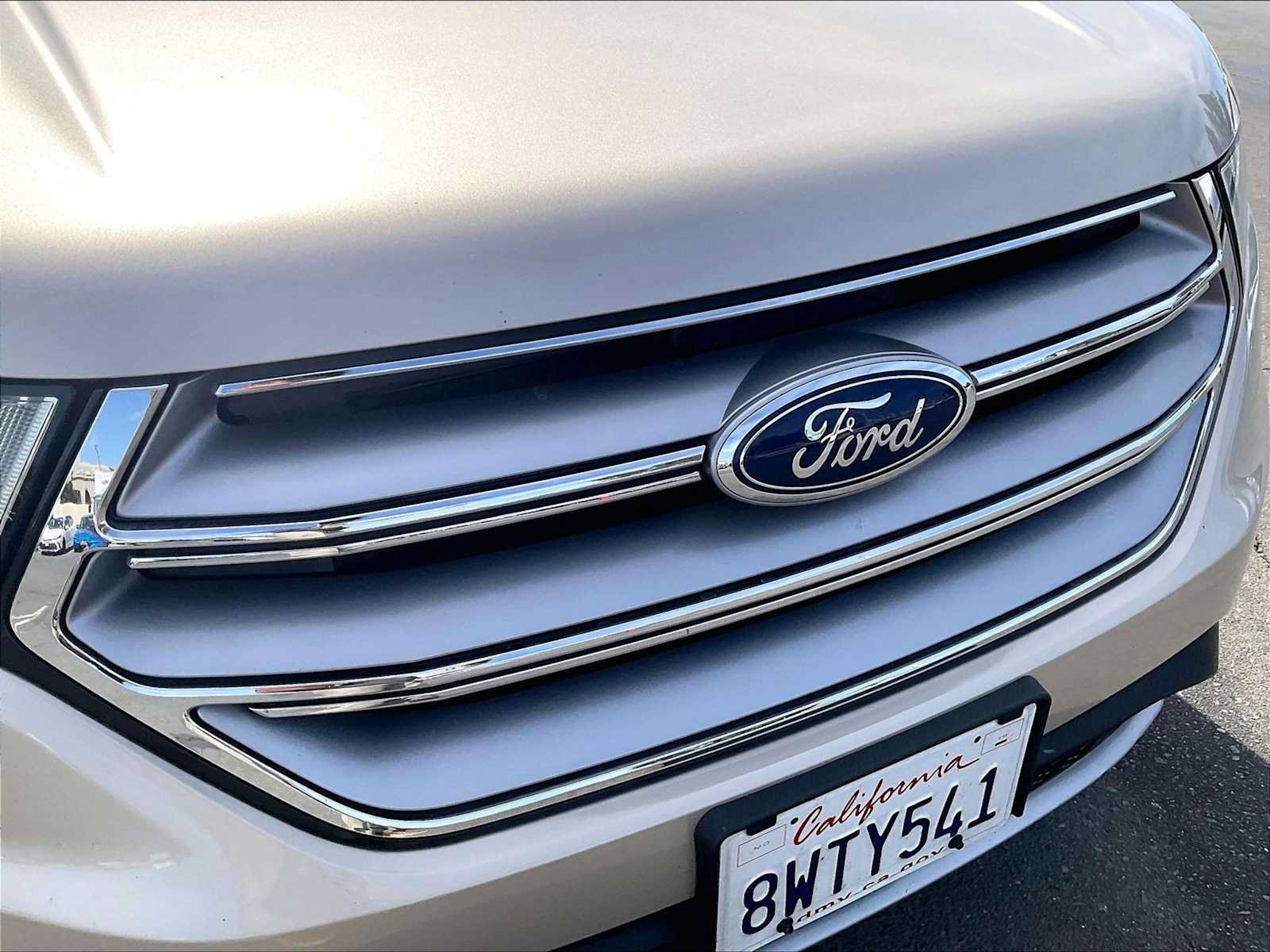 Used 2018 Ford Edge SEL FWD image 31