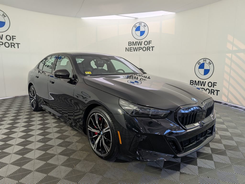 Certified 2026 BMW 550e xDrive image 1