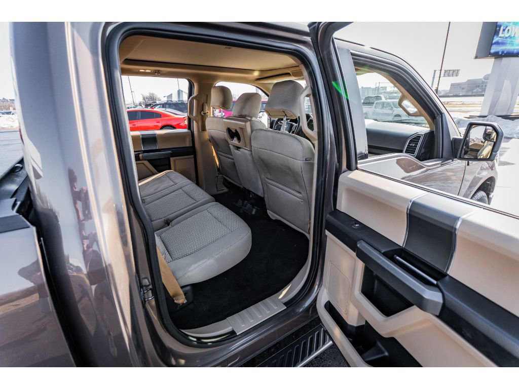 Used 2015 Ford F150 XLT w/ Equipment Group 302A Luxury image 27