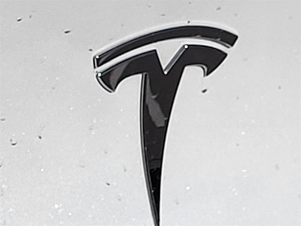 Used 2020 Tesla Model Y Performance image 15