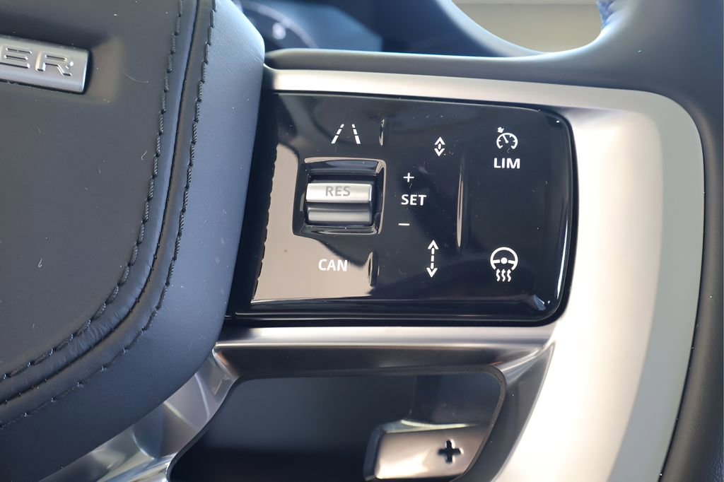Used 2024 Land Rover Range Rover Autobiography image 21
