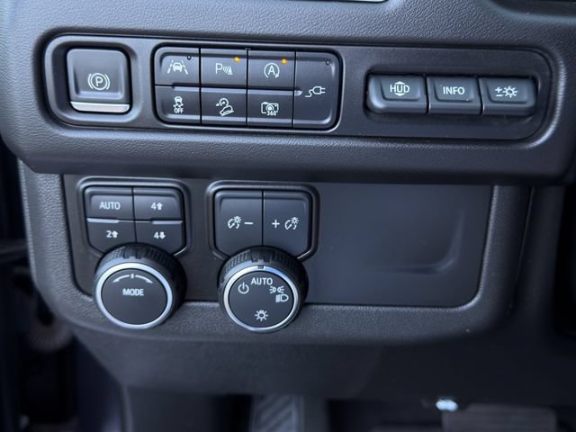 Certified 2022 Chevrolet Tahoe High Country AWD/4WD image 27