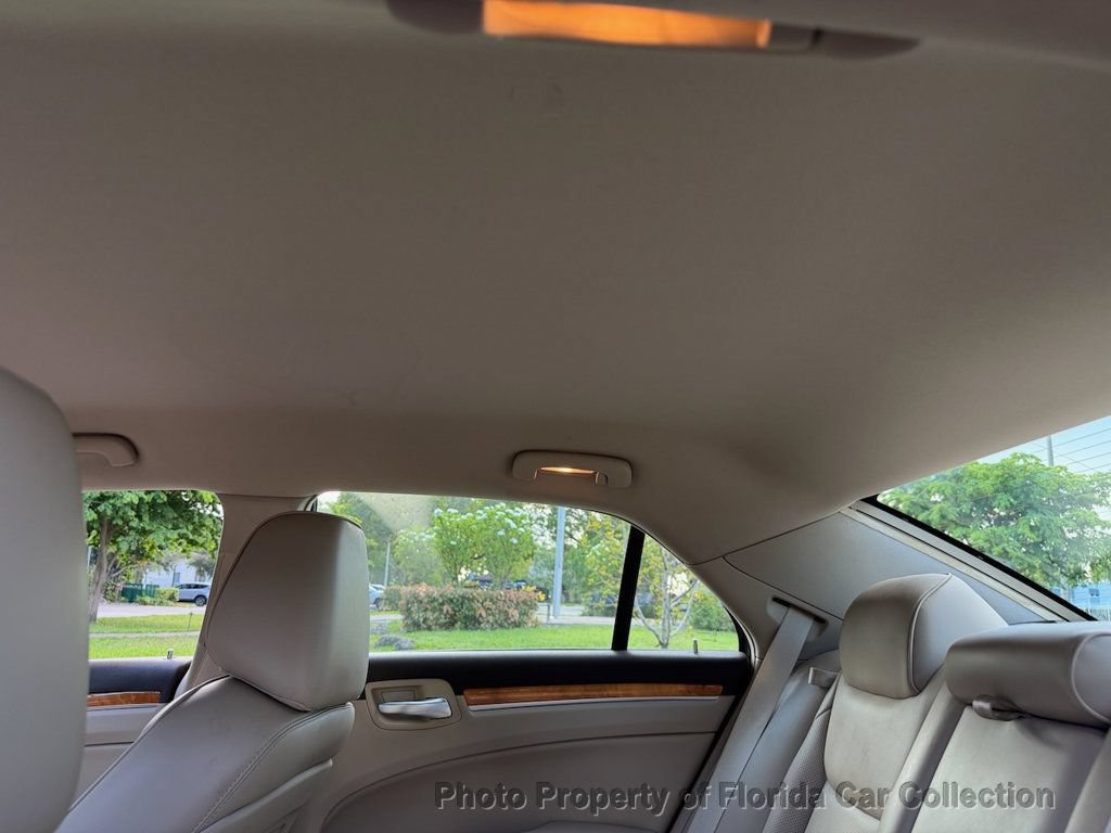 Used 2013 Chrysler 300 C RWD image 70