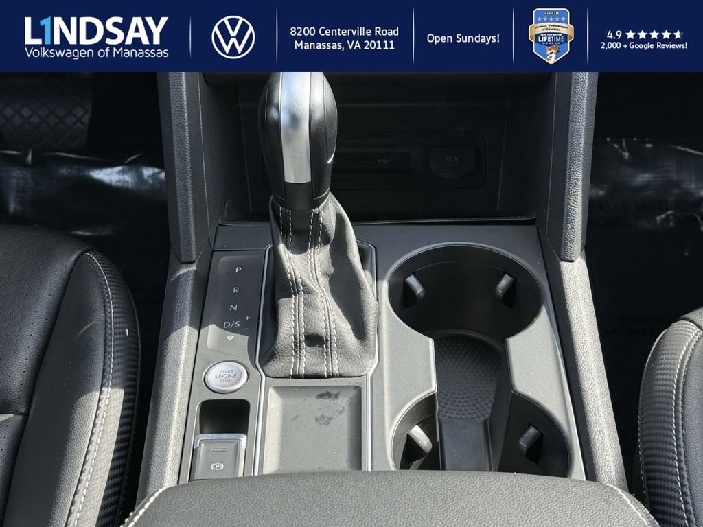 Used 2021 Volkswagen Atlas Cross Sport SE image 16