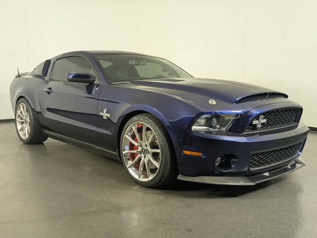 Used 2011 Ford Mustang Shelby GT500 RWD image 2