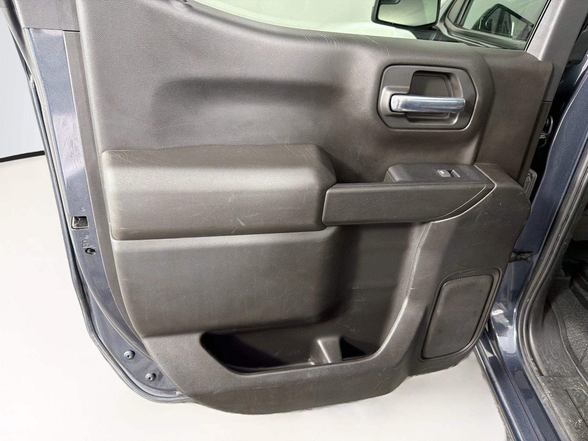 Used 2021 Chevrolet Silverado 1500 LT AWD/4WD image 26