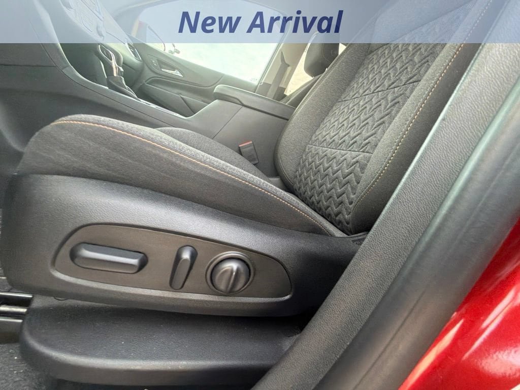 Certified 2023 Chevrolet Equinox LT AWD/4WD image 10