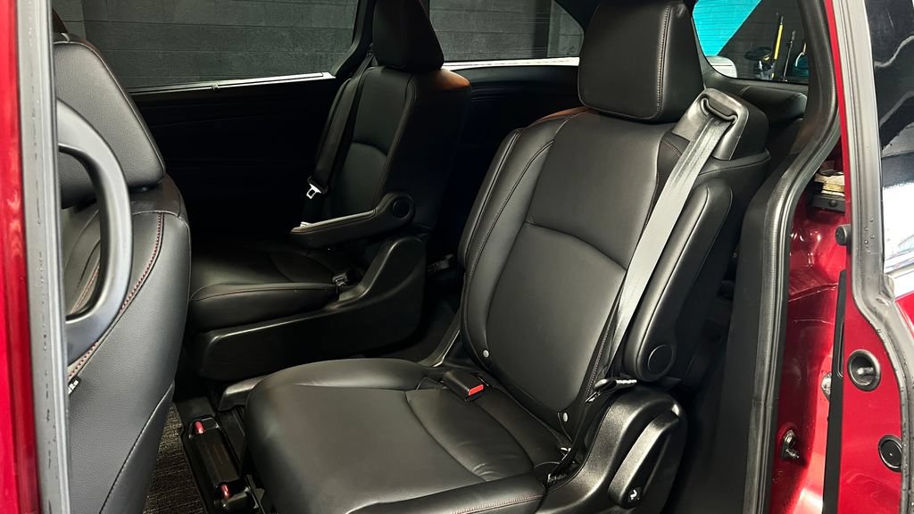 Used 2024 Honda Odyssey Sport image 11