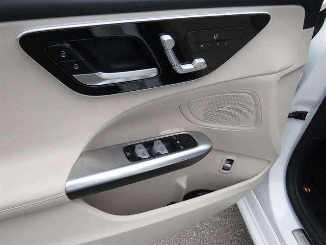 Used 2024 Mercedes-Benz C 300 4MATIC Sedan image 9