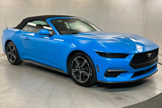 Used 2025 Ford Mustang Premium RWD image 7