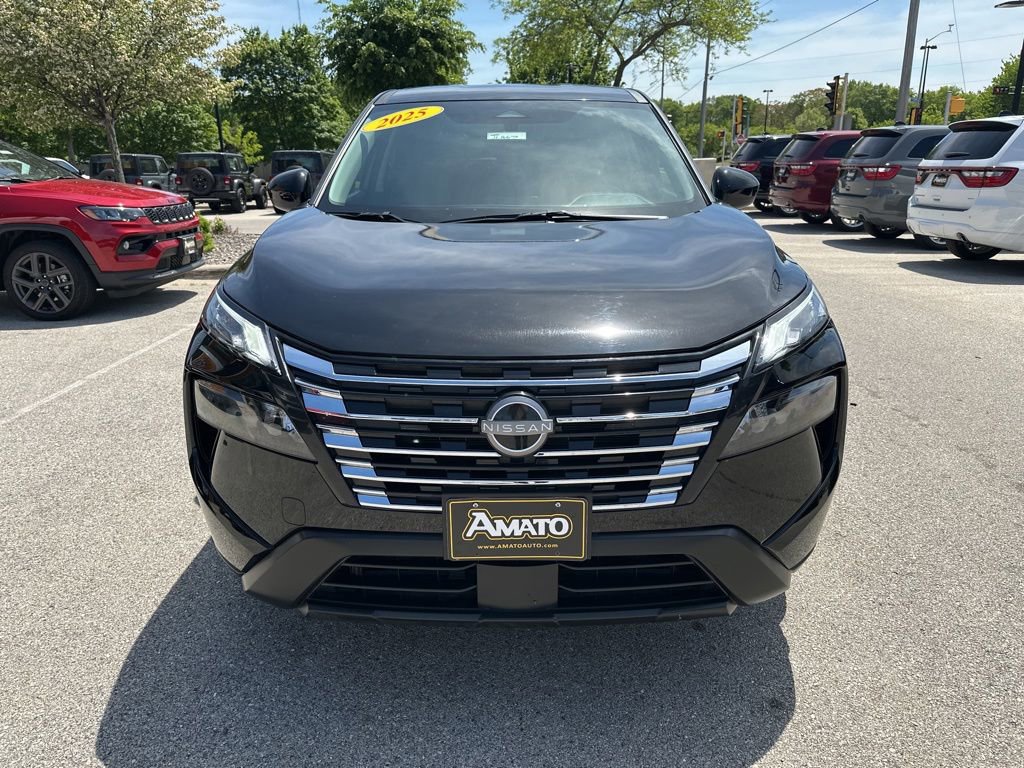 Used 2025 Nissan Rogue SV FWD image 3